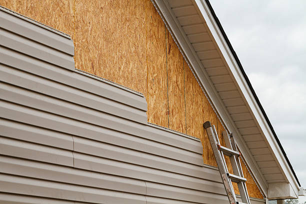 24/7 Emergency Siding Replacement experts in North Royalton, OH